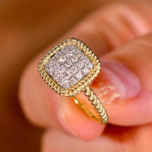 Anello di Diamanti T0179 in Oro Massiccio 18K, Colore H Naturale, Classico Anello di Fidanzamento per Donna - Product Image 5