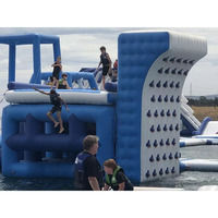 Mur d'escalade aquatique gonflable et défi d'escalade |   Attraction de parc aquatique flottant pour lacs et stations balnéaires