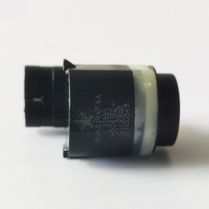 Capteur de stationnement Chrysler 5MK61RXFAA avant 12V, radar de recul activé par le son - Product Image 1