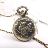 Antiguo doce Zodiaco bronce reloj de bolsillo Retro estéreo tallado Animal decorativo cuarzo 12 colgante Zodiaco reloj