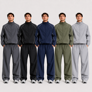 Survêtement technique réfléchissant personnalisé pour homme, coupe ample, en nylon léger, coupe-vent, style athleisure, vêtements de sport urbains - Product Image 1