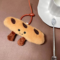 Porte-clés et pendentif de sac à dos en peluche mignonne, en forme de baguette, de corne de vache ou de chignon, douce, à thème alimentaire, pour sacs et clés