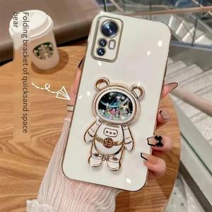 Coque pour Xiaomi <span class=keywords><strong>Mi</strong></span> 12 <span class=keywords><strong>Pro</strong></span> <span class=keywords><strong>11</strong></span> <span class=keywords><strong>11T</strong></span> 10 Lite 10S 9 8 Quicksand Space Bear Plating Phone Bracket Soft Back Cover - Product Image 4