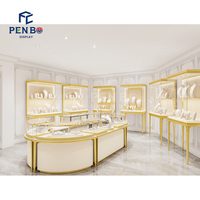 Concepts de design de magasin de bijoux modernes, vitrine de présentation de bijoux, design décoratif, mobilier de magasin de bijoux commercial