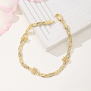 Pulsera Vintage Religiosa <span class=keywords><strong>de</strong></span> Latón Chapado en Oro con Mariposa, Brazalete <span class=keywords><strong>de</strong></span> Cobre con Dije <span class=keywords><strong>de</strong></span> la <span class=keywords><strong>Virgen</strong></span> <span class=keywords><strong>de</strong></span> <span class=keywords><strong>Guadalupe</strong></span> - Product Image 2