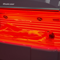 Lit de luminothérapie infrarouge proche (NIR) 633nm 810nm 850nm 940nm avec contrôle par tablette pour usage en salon, clinique et centre de réadaptation