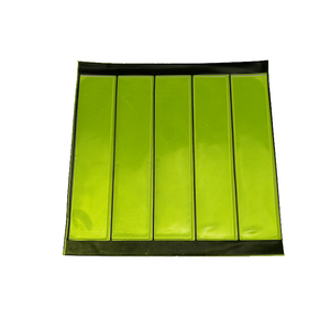 <span class=keywords><strong>Bandes</strong></span> adhésives <span class=keywords><strong>réfléchissantes</strong></span> en PVC imperméables avec technologie micro-prismatique pour casques - Product Image 6