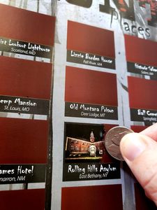 Destinations à visiter : Carte à gratter des lieux les plus hantés des États-Unis, Liste de lieux hantés, Carte de <span class=keywords><strong>voyage</strong></span> paranormale - Product Image 4