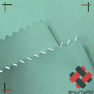 Tela Oxford de nailon impermeable y transpirable con revestimiento de PU lechoso para chaqueta de exterior - Product Image 2