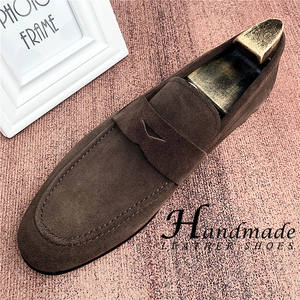 Zapatos de cuero genuino hechos a mano, nuevo estilo, zapatos casuales de negocios para hombre, mocasines de cuero para hombre, zapatos individuales con cubierta de gamuza. - Product Image 1