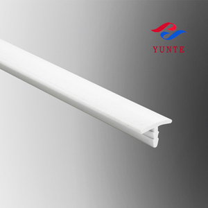 Profil <span class=keywords><strong>PVC</strong></span> <span class=keywords><strong>U</strong></span> personnalisé de haute qualité pour la maison et le hangar et les industries Profil UPVC <span class=keywords><strong>noir</strong></span> Profil de fenêtre <span class=keywords><strong>en</strong></span> plastique UPVC - Product Image 5