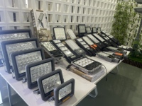 Projecteurs solaires LED haute puissance pour extérieur, 100W, 200W, 300W, 600W, 1000W, 2000W, IP65, dimmables, pour le Kenya et les Philippines
