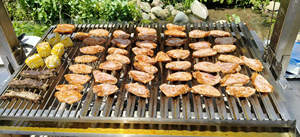 Parrilla Argentina Premium de Acero Inoxidable con Asador, Paquete <span class=keywords><strong>Masterchef</strong></span> para Cocinar en Familia en el Patio Trasero - Product Image 2