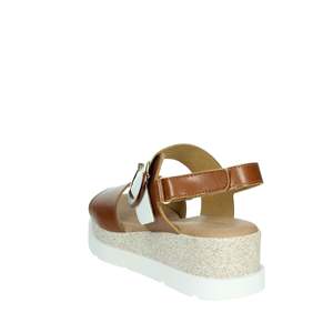 Sandalo Donna Serena con Zeppa Bianco Oro 255685DP Stile Estivo con Plateau - Product Image 2