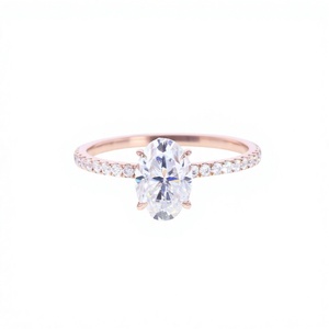 Anillo de Compromiso de Oro Rosa de 14K con Diamante Cultivado en Laboratorio de Corte Ovalado de 1.5 Quilates, Engaste de Garras, Halo Oculto y Pavé, de Lujo para Novia - Product Image 1