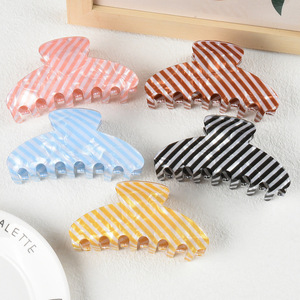 กิ๊บหนีบผมพลาสติก PVC สไตล์เกาหลีสุดหรู น่ารัก หวาน ขนาดใหญ่ สีชมพูไล่เฉดลายทาง ใช้ได้ทุกวัน 男女兼用 - Product Image 2