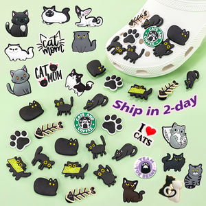 Designer Kawaii <span class=keywords><strong>Cat</strong></span> Encantos Da Sapata Do Gatinho Bonito Pata PVC Macio DIY Decorações para Amantes Do Gato Atacado Popular Em Massa Decorações Da Sapata - Product Image 1