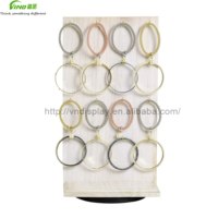Présentoir à bijoux rotatif en bois double face Vino avec 32 crochets pour rangement et organisation des boucles d'oreilles, taille et forme personnalisables