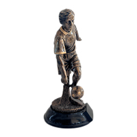 Trophée de football personnalisé WeiVista en résine peinte à la main, récompense pour joueur de football, vente en gros, fourniture d'usine pour club
