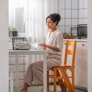 <span class=keywords><strong>Escalera</strong></span> Plegable CHOMECO, Taburete Convertible 2 en 1, <span class=keywords><strong>Escalera</strong></span> <span class=keywords><strong>de</strong></span> <span class=keywords><strong>4</strong></span> <span class=keywords><strong>Peldaños</strong></span>, <span class=keywords><strong>Madera</strong></span> <span class=keywords><strong>de</strong></span> Pino <span class=keywords><strong>de</strong></span> Nueva Zelanda, 150 kg <span class=keywords><strong>de</strong></span> Capacidad, Antideslizante, para el Hogar - Product Image 5