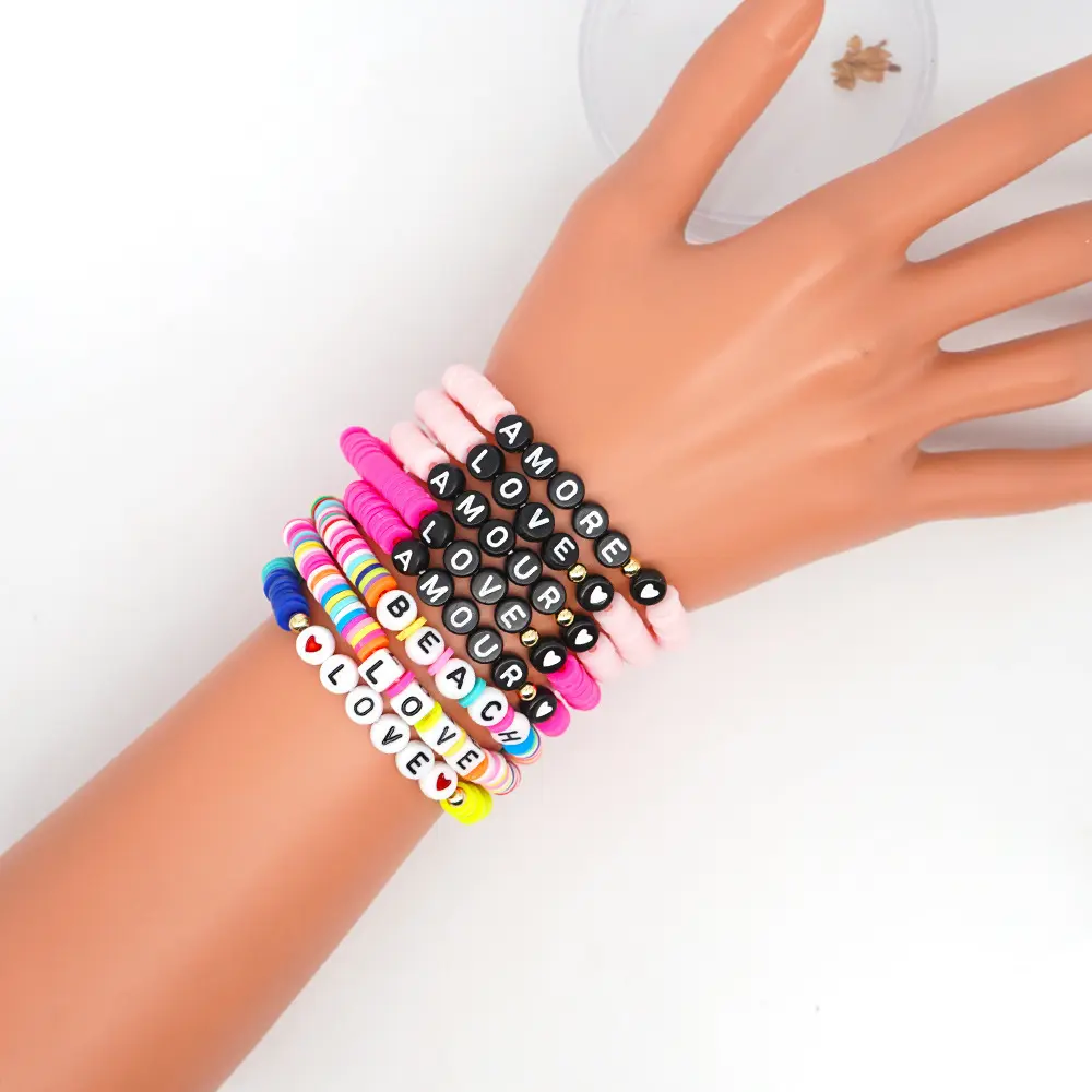 Custom Insiprational Woorden Brief Kralen Armbanden Hot Zomer Sieraden Zachte Aardewerk Klei Strand Armband Voor Vrouwen Meisjes