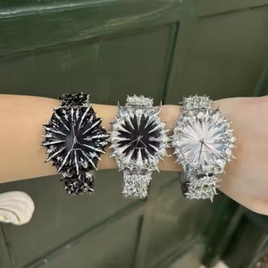 Original Y2k Style Quartz Calendar Movement Waterproof Watch Stainless Steel OEM Spiked Claws Gothic Watches for Men - Product Image 4