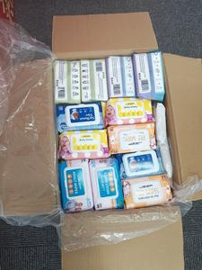 Fabrication <span class=keywords><strong>de</strong></span> mouchoirs en papier OEM épaissi bon marché Vente en gros Usine Nettoyage <span class=keywords><strong>de</strong></span> bébé Lingettes humides Vêtements Lingettes humides pour adultes Fournisseur <span class=keywords><strong>de</strong></span> Chine - Product Image 6