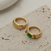 Grüner Cabochon Glatter Kuppelring Kühner Retro-Cocktailring Natürlicher Steinoptik Wasserdichter Modeschmuck Ringe