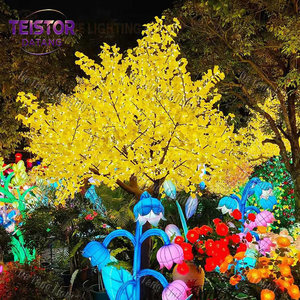L'arbre géant lumineux en forme de Ginkgo doré crée un repère saisonnier festif pour la place de la ville, les centres de villégiature et les centres commerciaux. - Product Image 4