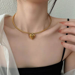 Collar personalizado de acero inoxidable 316L, chapado en oro PVD de 14K/18K, joyería fina de moda, gargantilla con forma de corazón para mujer. - Product Image 3