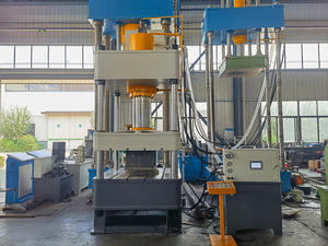 Máquina de prensa hidráulica de resina SMC <span class=keywords><strong>BMC</strong></span> de cuatro columnas de 300 toneladas para piezas de automóviles con bomba de cojinete de motor - Product Image 3