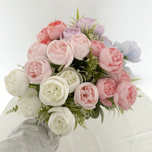 Bourgeon de thé Bouquet artificiel décoration de la maison en bouquet Fleur artificielle fleur de soie petite poignée fleur pivoine - Product Image 2