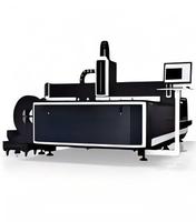 Machine industrielle polyvalente à laser fibre pour découpe de métaux, avec table de travail robuste et système d'échange d'enclôture intégrale, pour moteurs et moteurs à moteur.