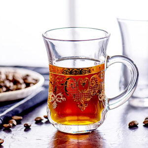 Ensemble de verres à thé turcs 150 ml, tasses à thé marocaines vintage dorées avec poignée pour boissons chaudes et froides - Product Image 5