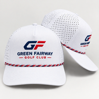 Op maat gemaakte waterdichte 5-panel golfcap snapback met lasergesneden ademende rubberen patch logo, groothandel OEM ODM
