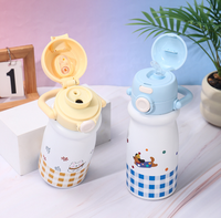 Bouteille d'eau isotherme sous vide en acier inoxydable 316 avec logo personnalisé pour enfants, anti-fuite, avec poignée et couvercle à ouverture rapide, vente en gros usine