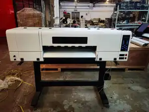 सफेद स्याही प्रत्यक्ष फिल्म प्रिंटर Plastisol करने के लिए ऑफसेट गर्मी हस्तांतरण inkjet मुद्रण मशीन XP600 प्रकार के बरतन के साथ DTF प्रिंटर और ड्रायर