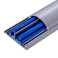 No.4 40mm/1.57 "W largeur extérieure gris en plastique Pvc câble goulotte couvercle de cordon de sol avec support adhésif électrique décoratif