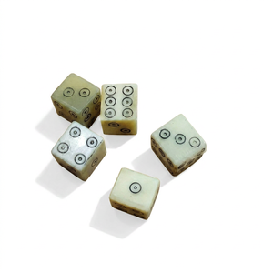 Dados de Hueso Pulidos Hechos a Mano, Ecológicos, de Forma Personalizada, de Marfil Natural, Piezas de Juego Artesanales - Product Image 1