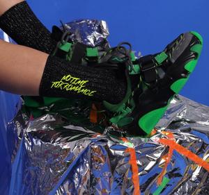 <span class=keywords><strong>Chaussettes</strong></span> <span class=keywords><strong>originales</strong></span> Streetwear, <span class=keywords><strong>chaussettes</strong></span> unisexes imprimées graffiti, <span class=keywords><strong>chaussettes</strong></span> tendance personnalisées pour le skate et le hip hop - Product Image 2