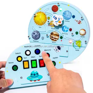 Planète spatiale en bois pour enfants LED jeu de société occupé jouet de labyrinthe Montessori éducatif précoce avec lumière LED à distance pour les enfants