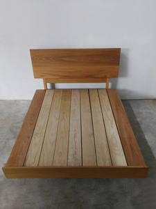 Lit double en bois massif naturel de style scandinave et japonais, en chêne rouge, cerisier et noyer noir, 1,53 m, fabriqué en Chine - Product Image 4