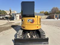 Excavatrice sur chenilles hydraulique d'occasion CAT303.5 de 3,5 tonnes, modèle 2022, avec moteur, boîte de vitesses, pompe, PLC, roulement, moteur et composants certifiés