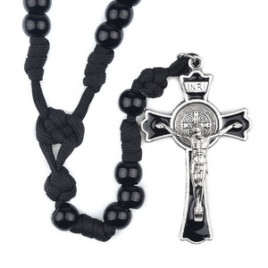 <span class=keywords><strong>Collana</strong></span> Cattolica con Perle Acriliche Nere da 12mm, <span class=keywords><strong>Rosario</strong></span> Robusto in Paracord per Uomo - Product Image 1