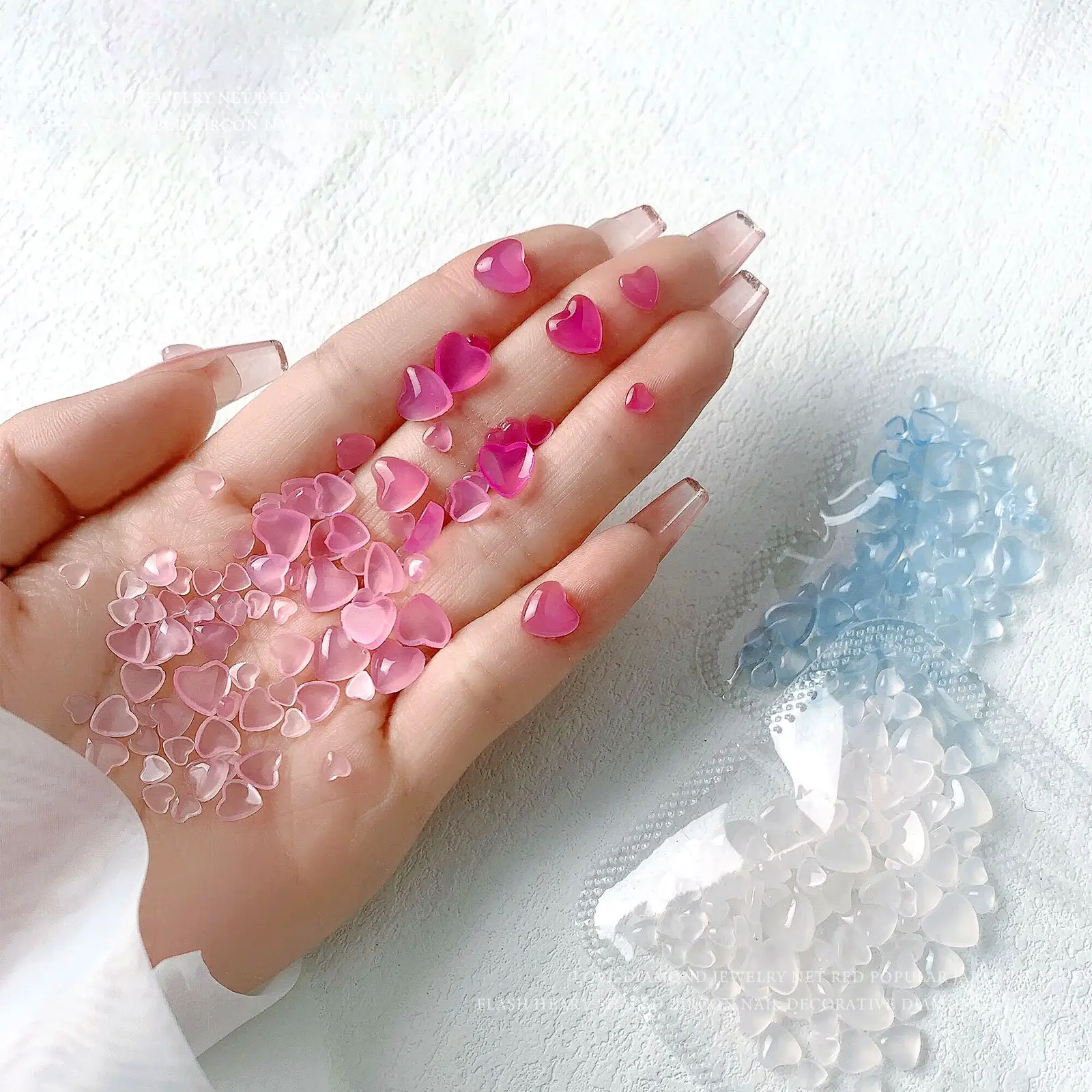 100 unids/bolsa UV sensible corazón decoración de Arte de uñas Kawaii resina corazón melocotón Luz de cambio de Color de uñas Rhinestone Mix 4/6/8mm