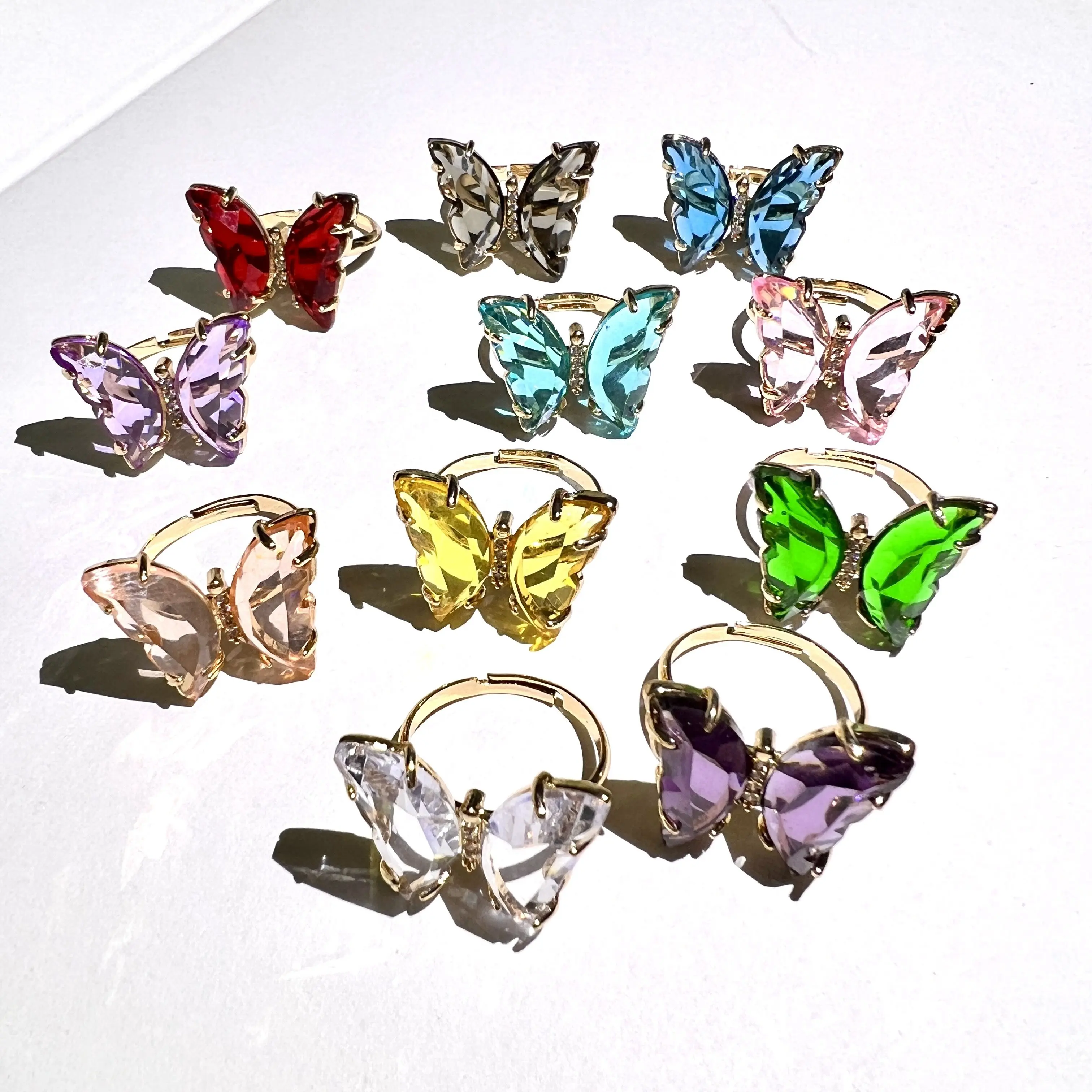 Boho 18 Karat vergoldet Buntes Glas Schmetterling Fingerring Glas Kristall Schmetterling Verstellbare Ringe für Frauen