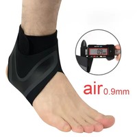 Attelle de cheville réglable de haute qualité pour protection professionnelle, design écologique, prévient et favorise la récupération des entorses de la cheville