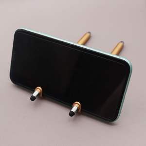 Para <span class=keywords><strong>Amazon</strong></span>, <span class=keywords><strong>Pluma</strong></span> Stylus de Plástico Colorida de Venta Caliente con Soporte para Teléfono Móvil, Logotipo Personalizable, Ancho de Escritura de 1.0 mm - Product Image 4