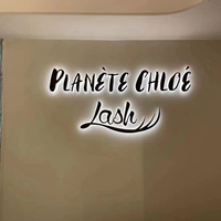 Enseigne publicitaire rectangulaire personnalisée en acier inoxydable rétroéclairée, lettres 3D LED pour intérieur, cadre en acrylique, écologique pour