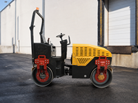 Compacteur vibrant à double tambour pour projets routiers municipaux